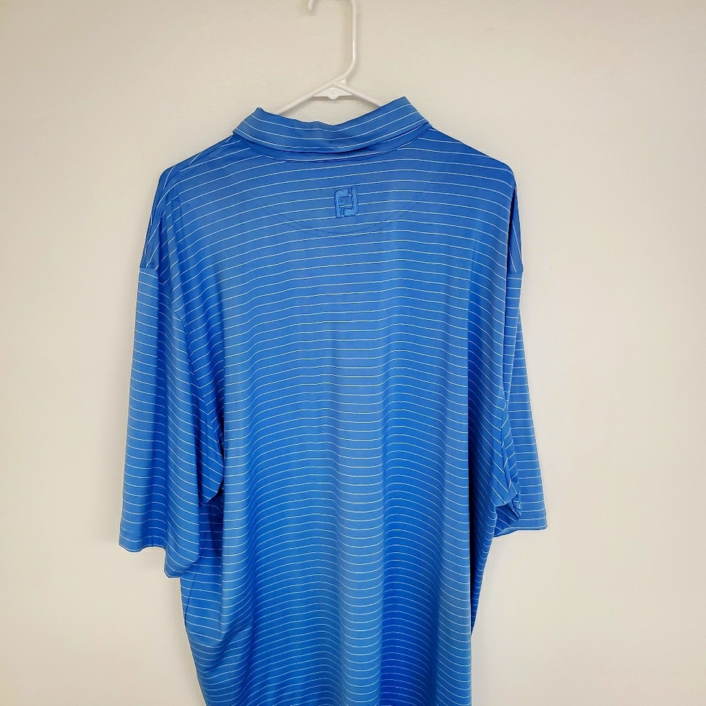 Tour Footjoy XXL shirts.